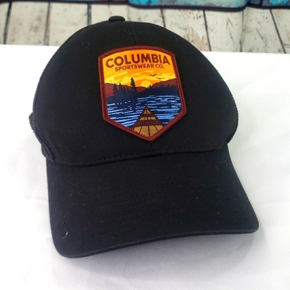 Columbia Sportswear Flexfit Hat - Picture 1 of 4